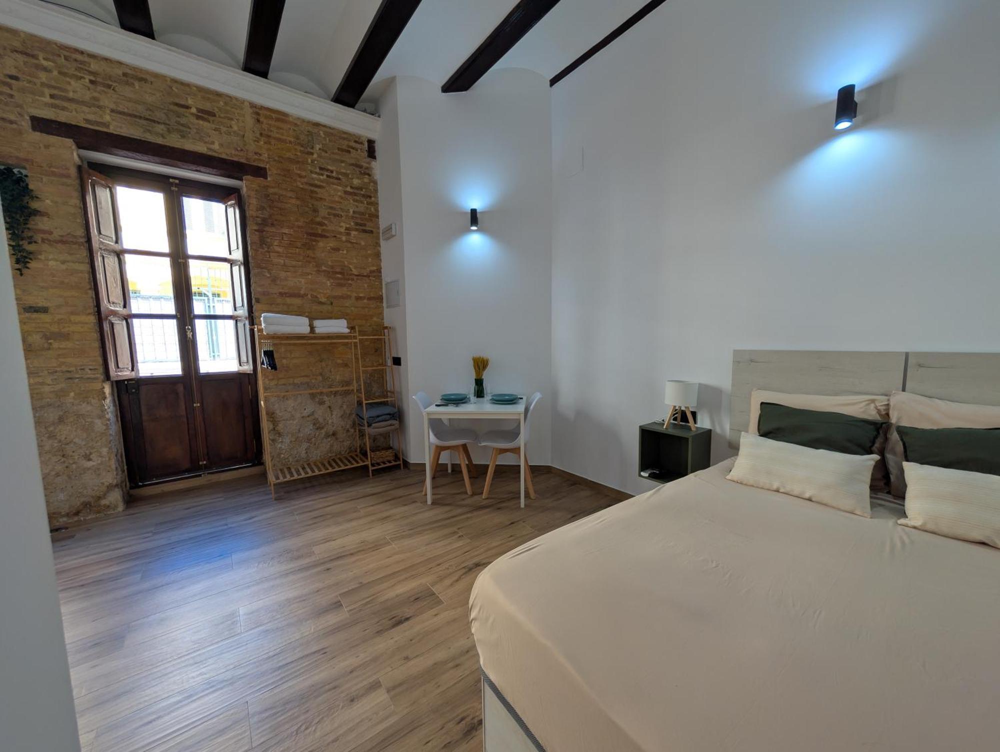 Las Arenas Suites 2 Playa Valencia Eksteriør bilde
