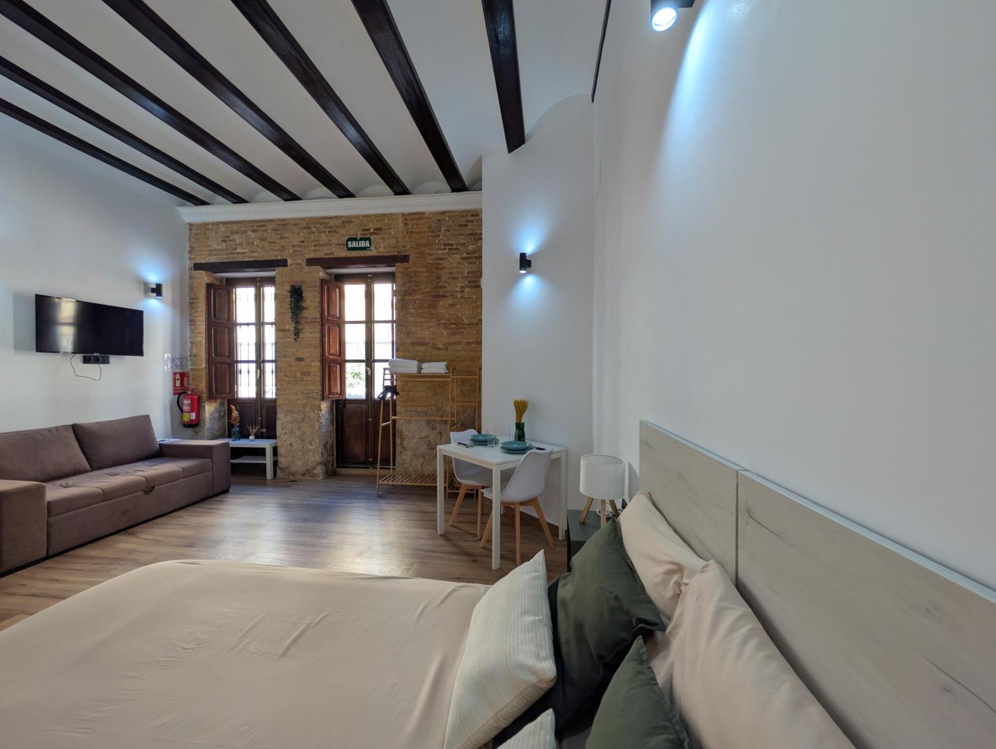 Las Arenas Suites 2 Playa Valencia Eksteriør bilde