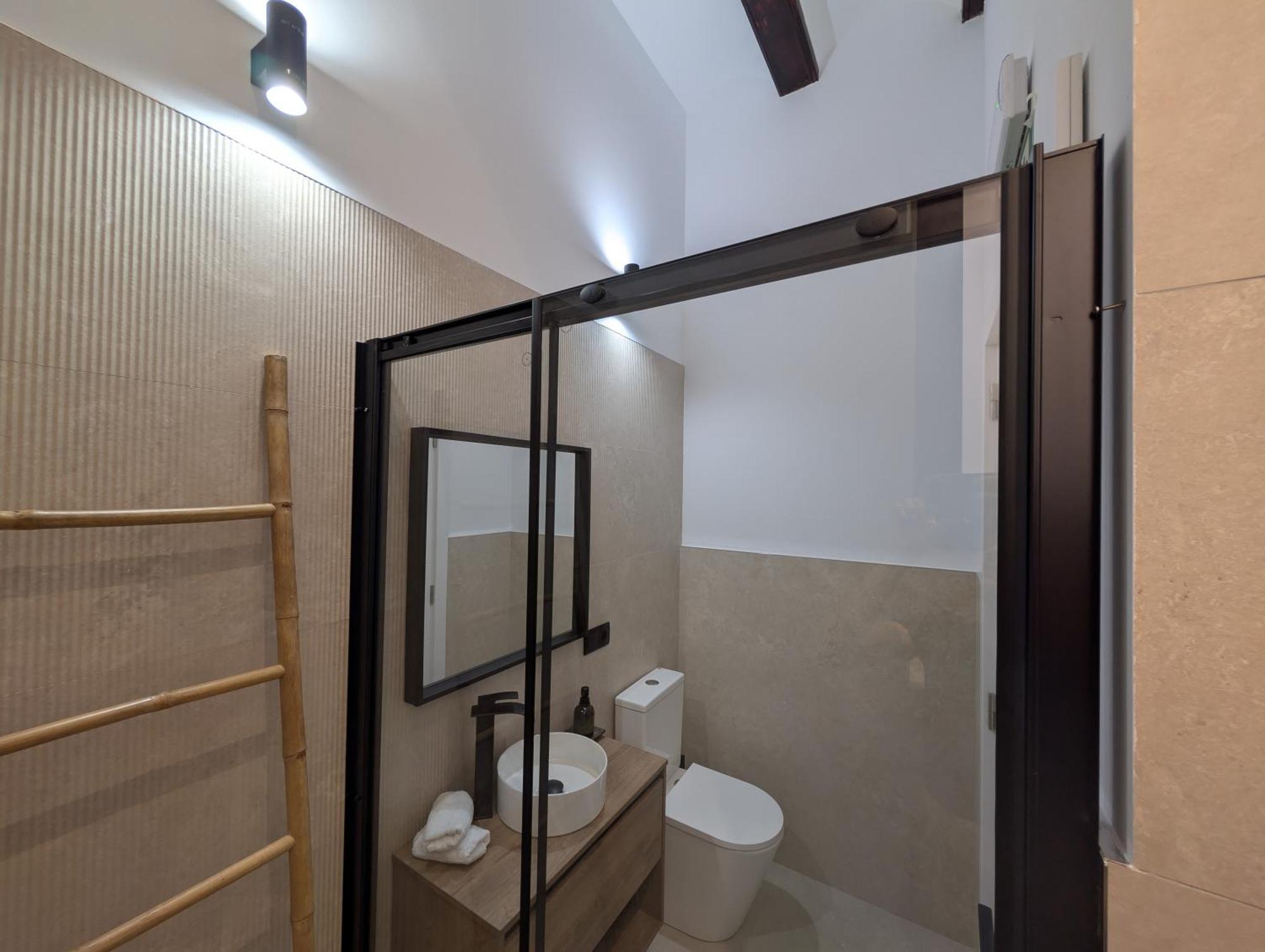 Las Arenas Suites 2 Playa Valencia Eksteriør bilde